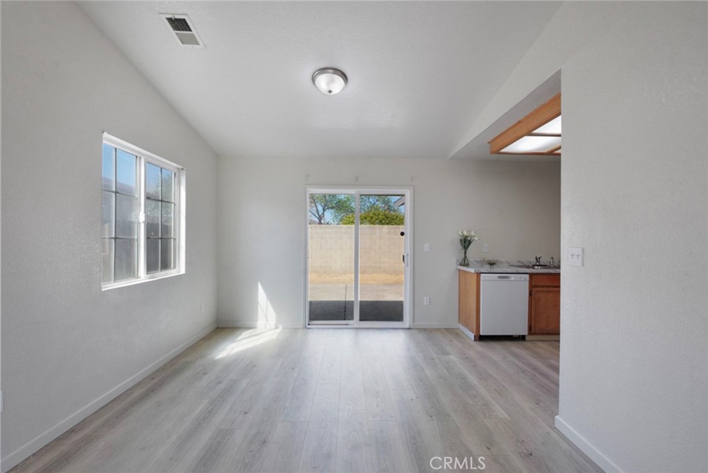 557 Monique St, Merced, CA 95341