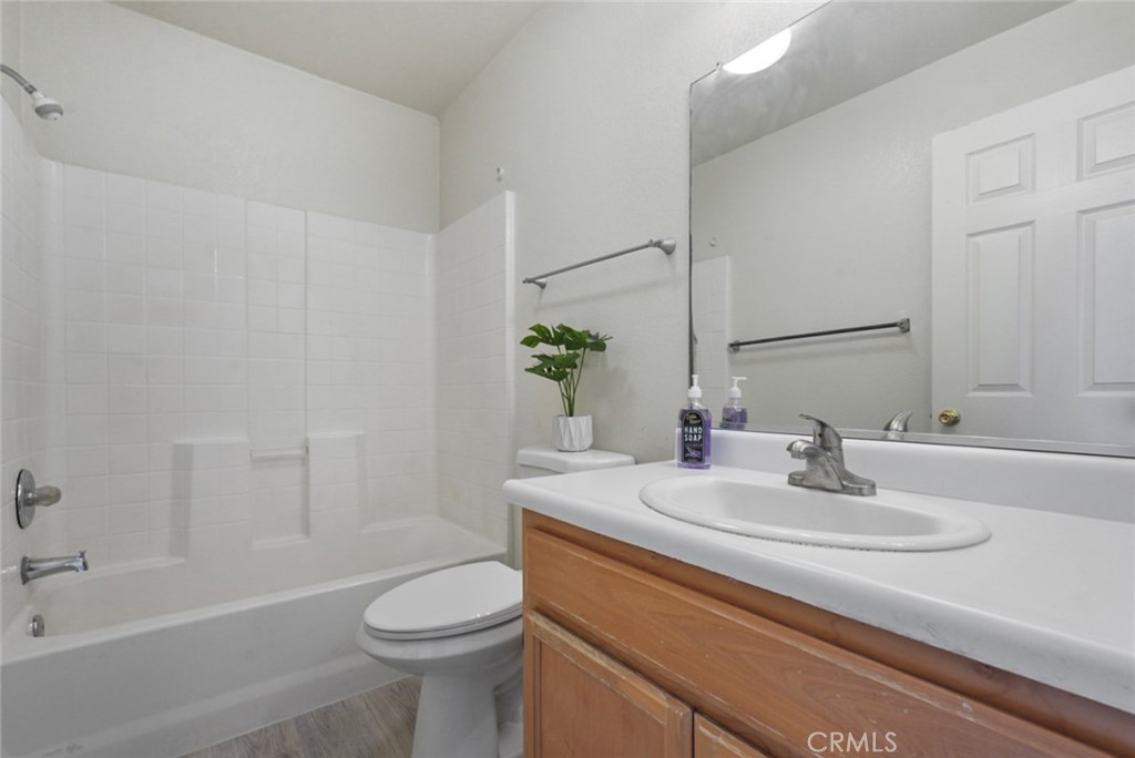 557 Monique St, Merced, CA 95341