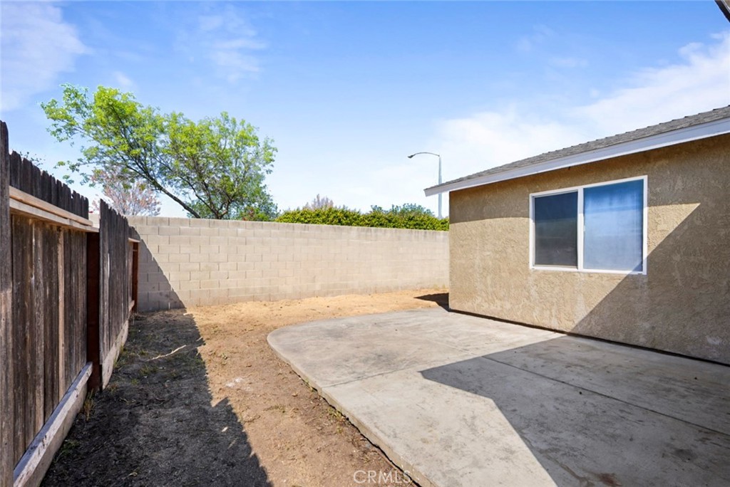 557 Monique St, Merced, CA 95341