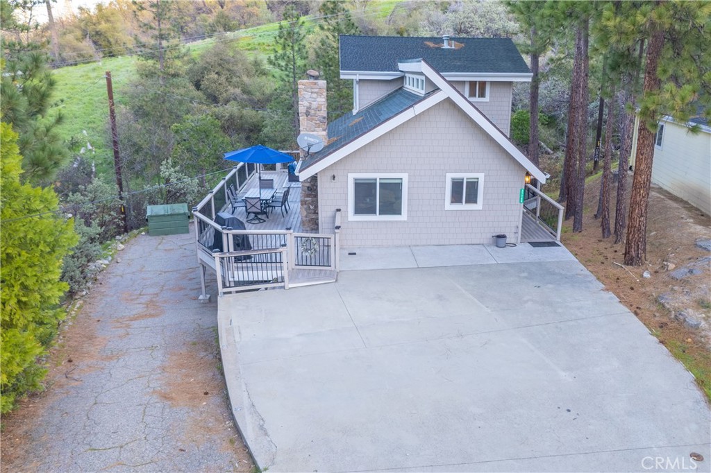 37748 Marina View Drive, Bass Lake, CA 93604