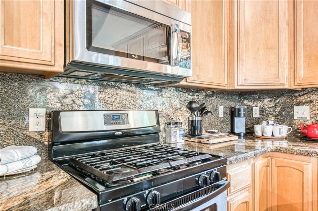 37748 Marina View Drive, Bass Lake, CA 93604