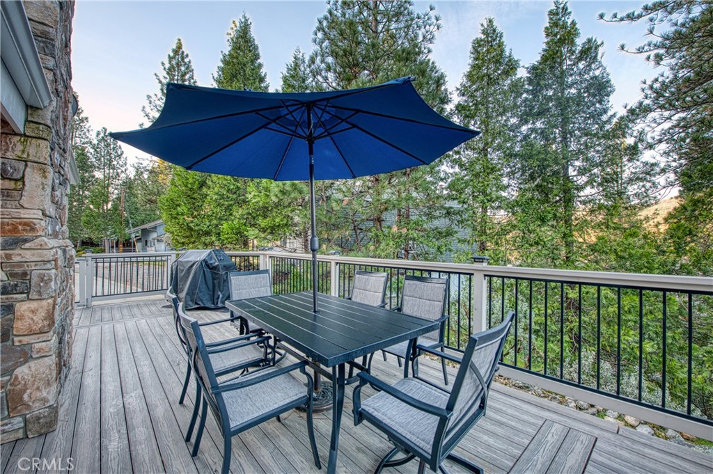 37748 Marina View Drive, Bass Lake, CA 93604