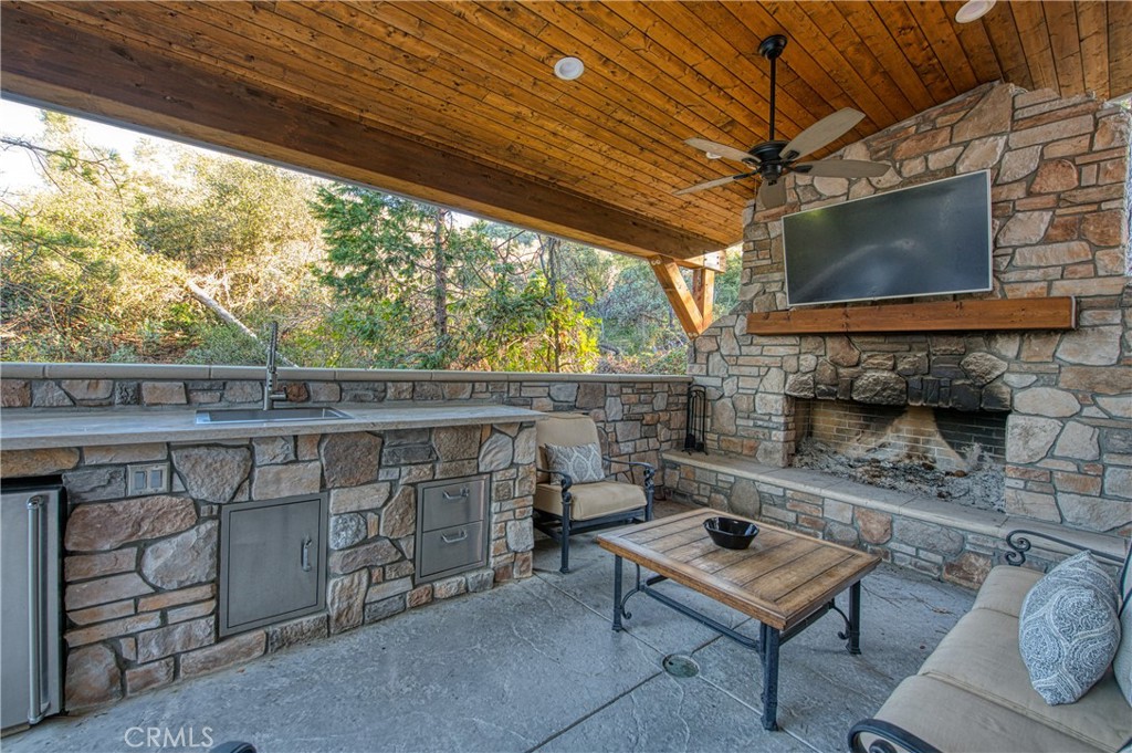 37748 Marina View Drive, Bass Lake, CA 93604