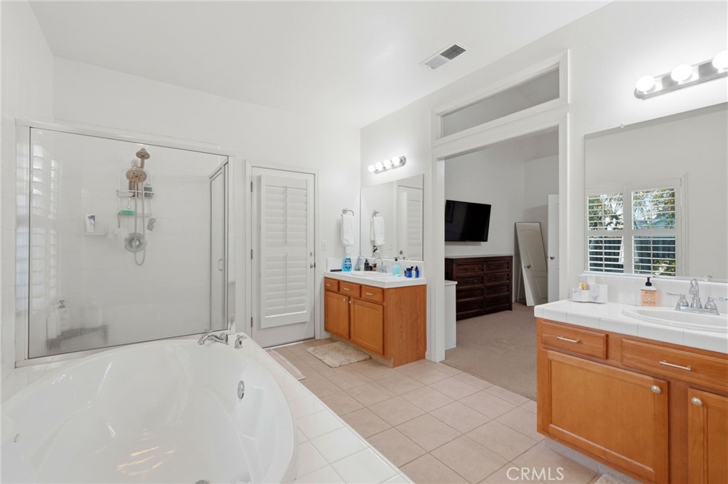 1005 Jubilee Ct, Lemoore, CA 93245