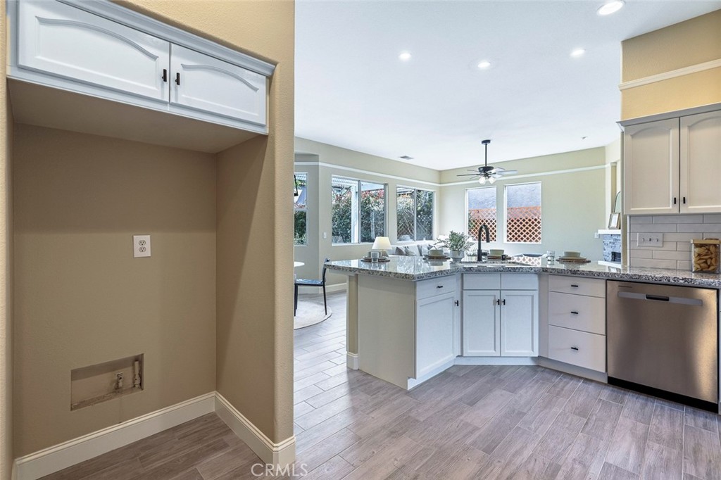 2735 Swift Ave, Clovis, CA 93611