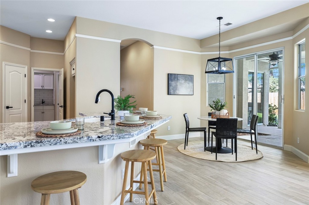 2735 Swift Ave, Clovis, CA 93611