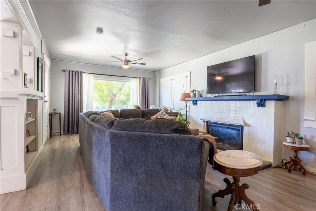 3463 E Kerckhoff, Fresno, CA 93702