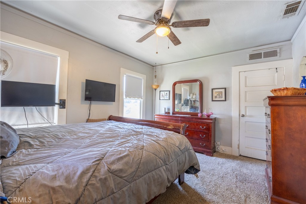 3463 E Kerckhoff, Fresno, CA 93702