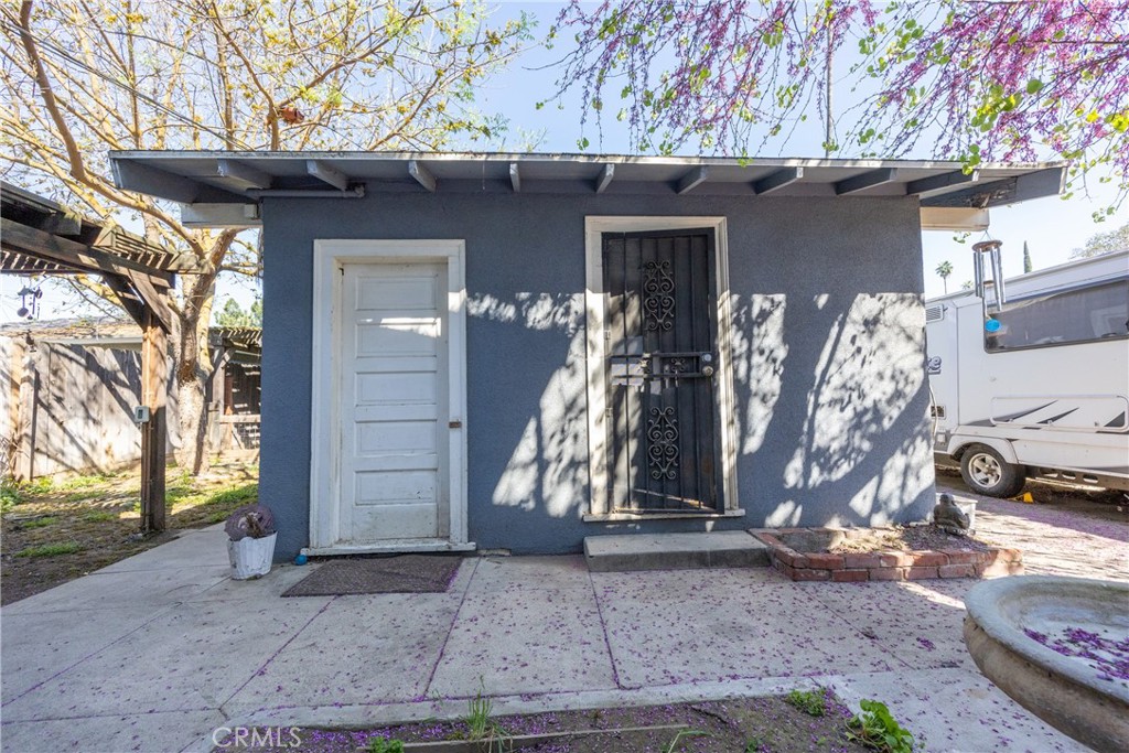3463 E Kerckhoff, Fresno, CA 93702