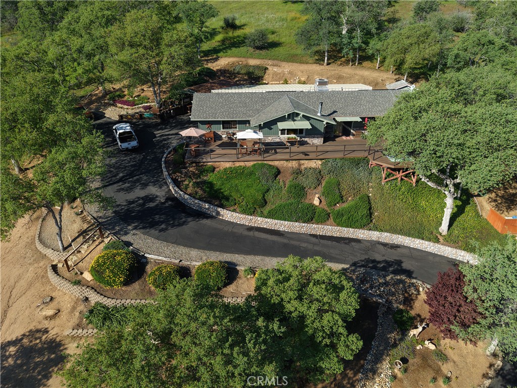 29890 Horseshoe Dr, Coarsegold, CA 93614