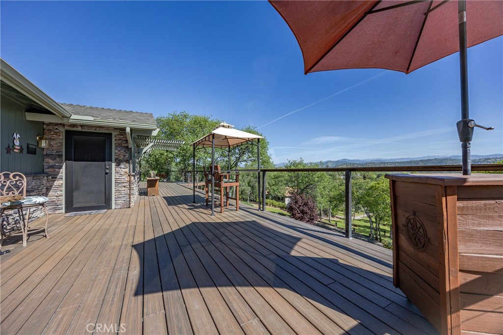 29890 Horseshoe Dr, Coarsegold, CA 93614