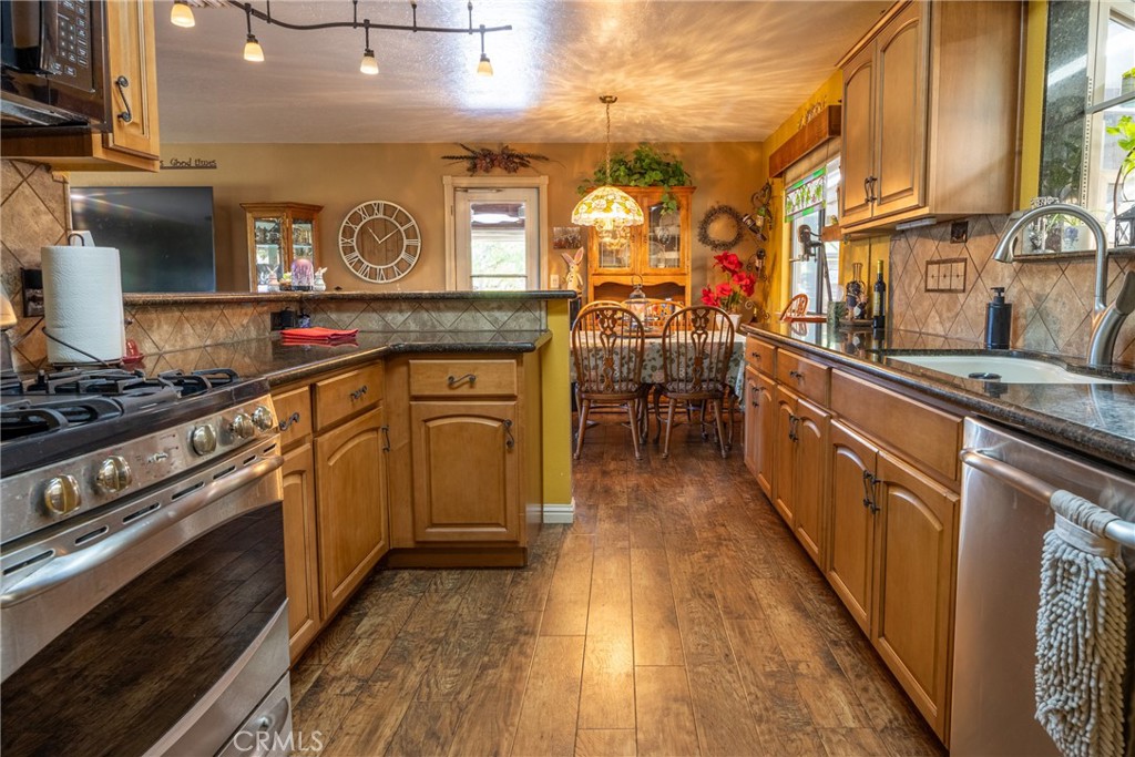 29890 Horseshoe Dr, Coarsegold, CA 93614