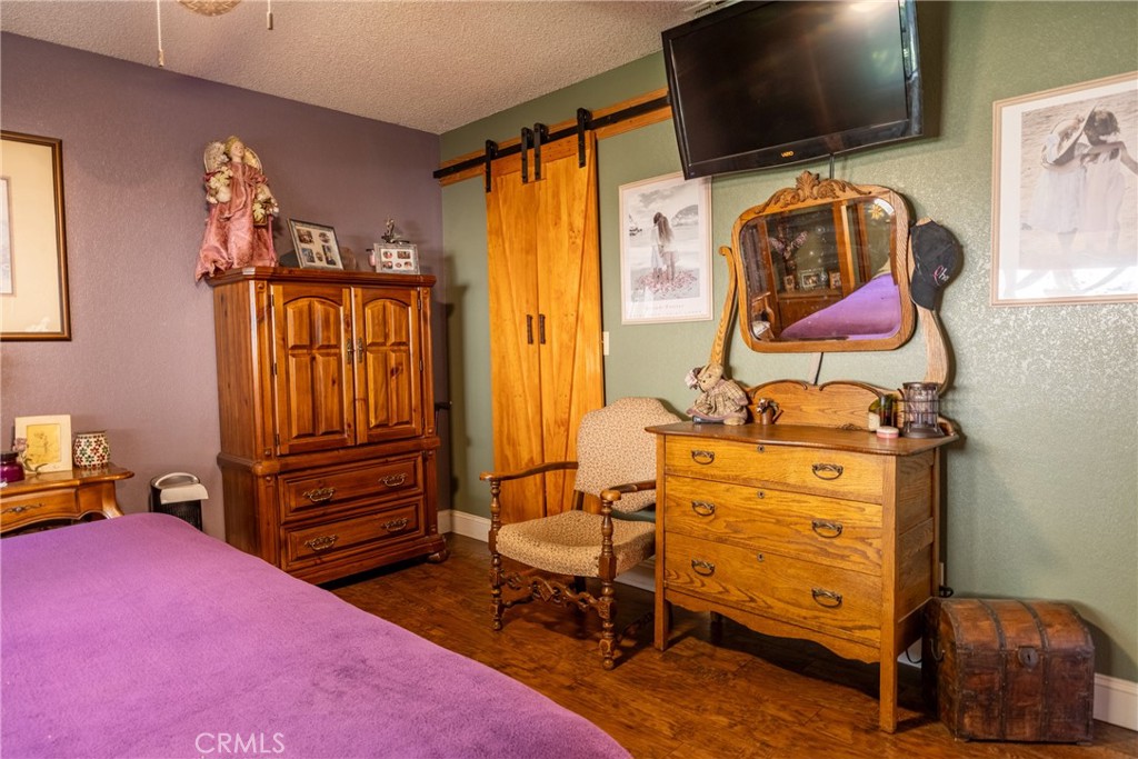 29890 Horseshoe Dr, Coarsegold, CA 93614