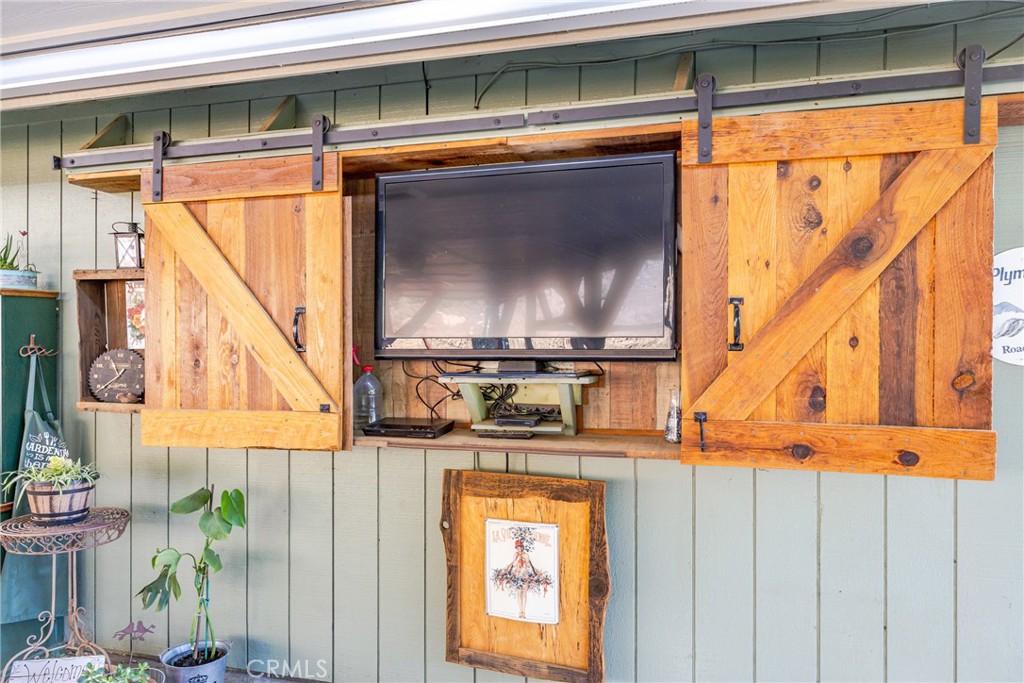 29890 Horseshoe Dr, Coarsegold, CA 93614