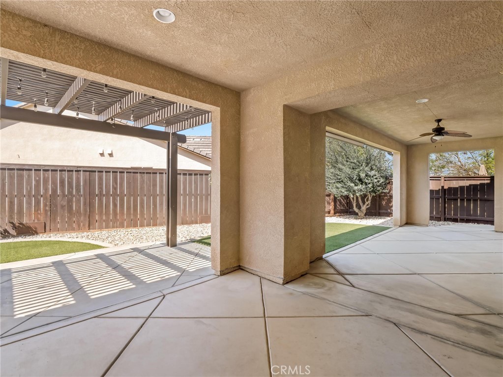 1178 Blackwood, Clovis, CA 93619