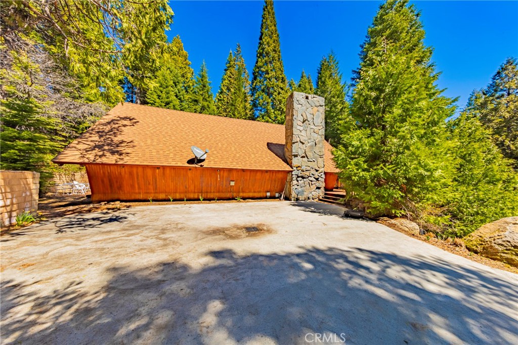 1163 Silver Tip, Fish Camp, CA 93623