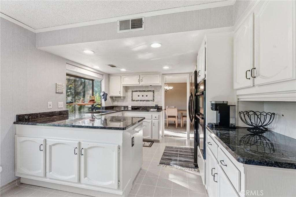 6424 Vagedes, Fresno, CA 93711