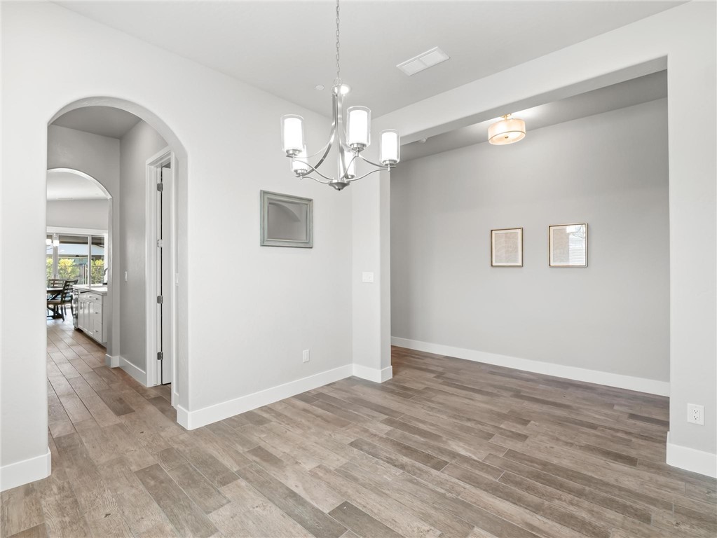 1734 N Park, Clovis, CA 93619