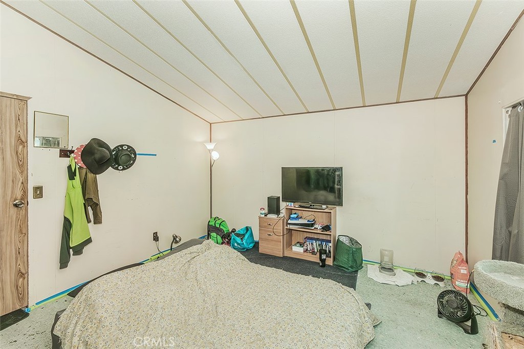 17423 Bluewater Bay Ln, Friant, CA 93626