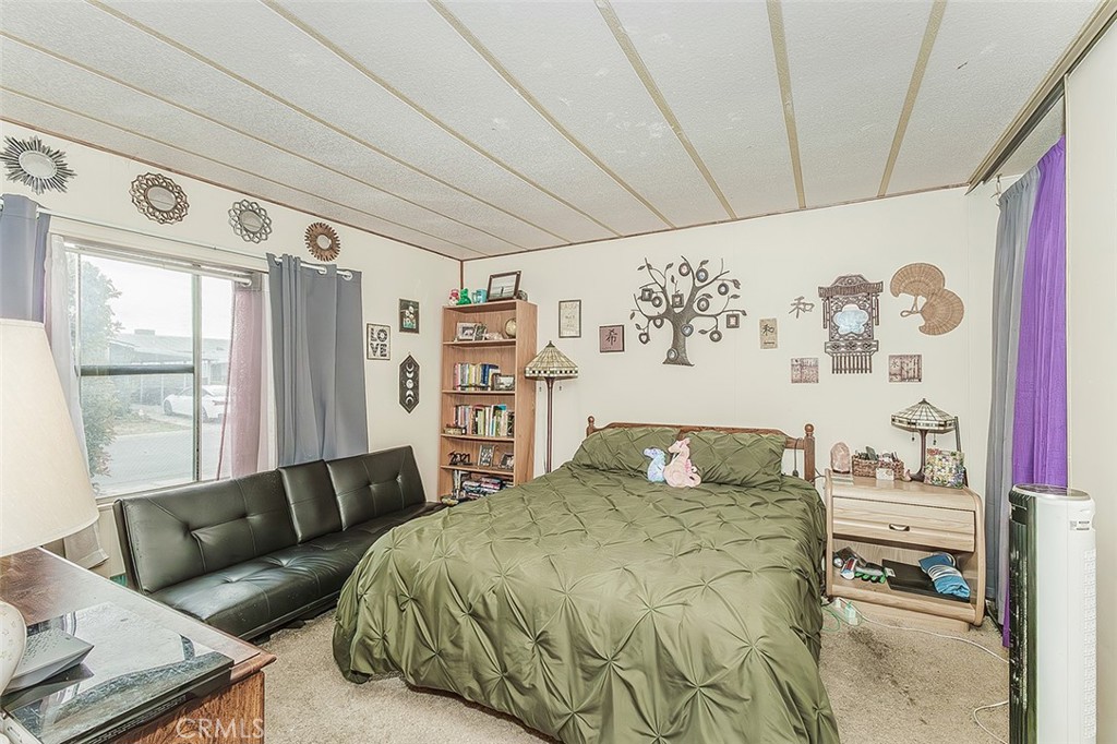 17423 Bluewater Bay Ln, Friant, CA 93626