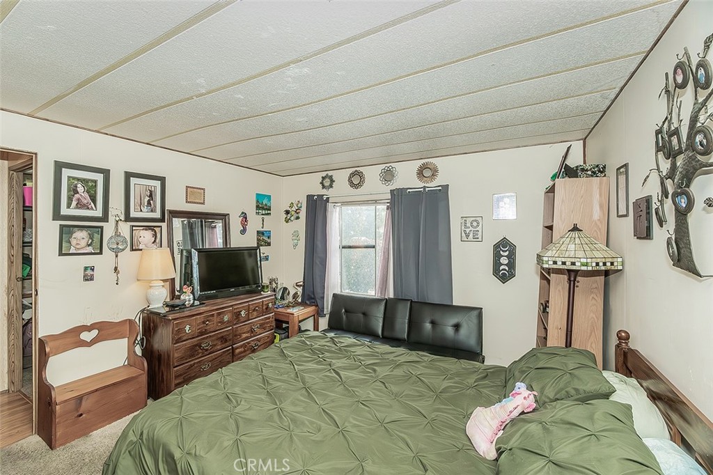 17423 Bluewater Bay Ln, Friant, CA 93626