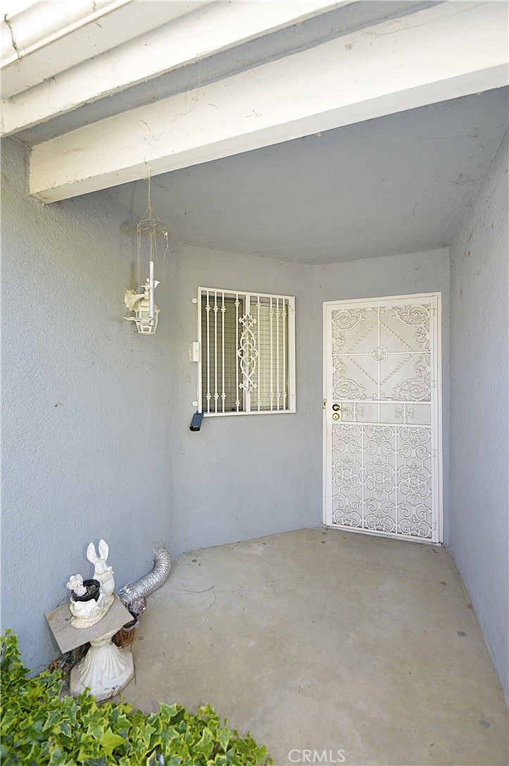 2037 E Decatur, Fresno, CA 93720