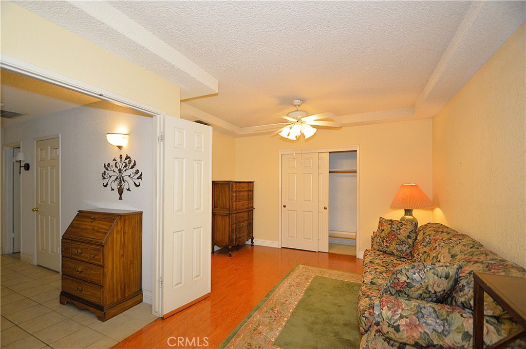 2037 E Decatur, Fresno, CA 93720