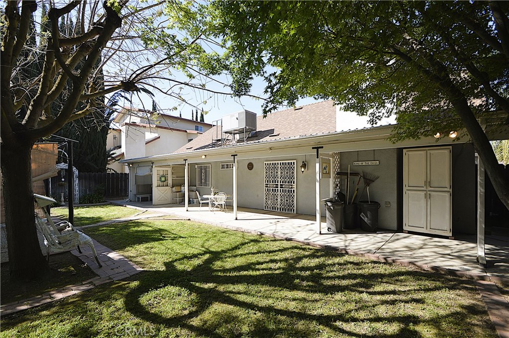 2037 E Decatur, Fresno, CA 93720