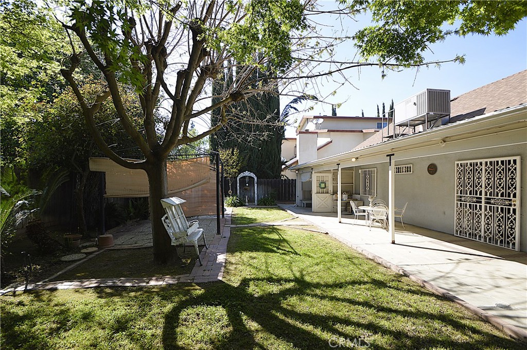 2037 E Decatur, Fresno, CA 93720