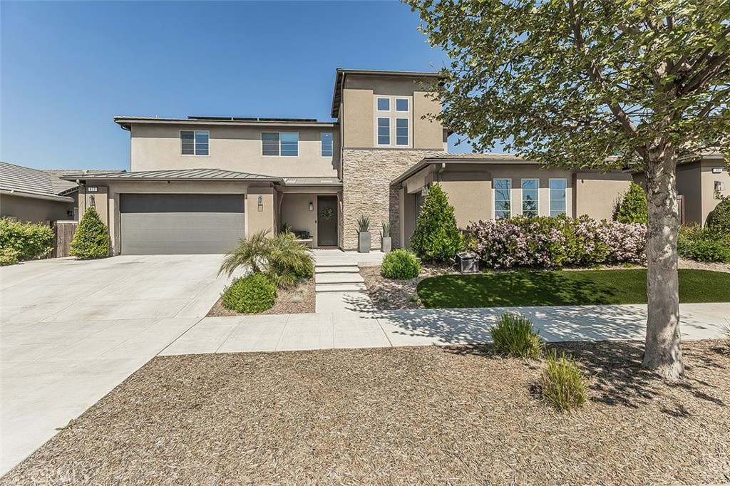 877 Treasure Hills, Madera, CA 93636