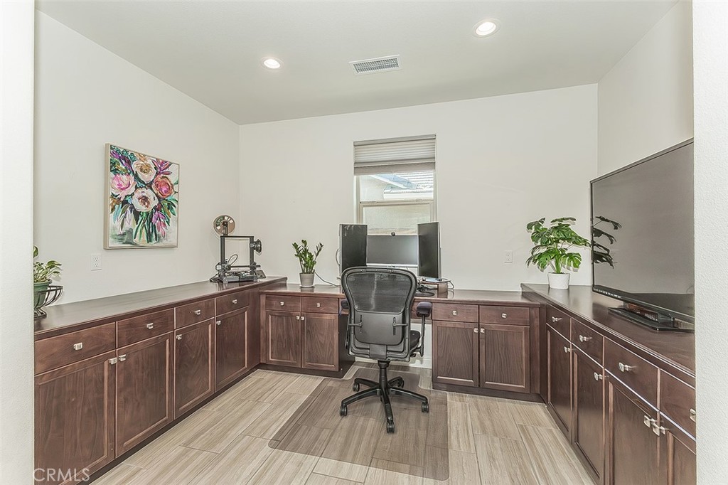 877 Treasure Hills, Madera, CA 93636