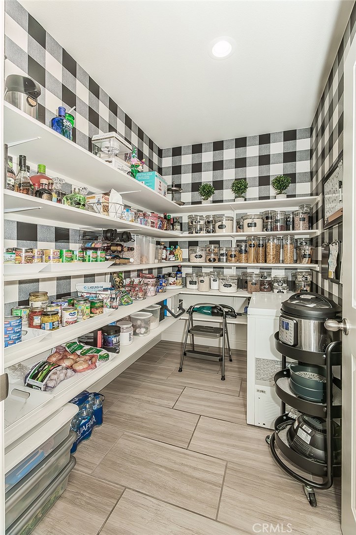 877 Treasure Hills, Madera, CA 93636