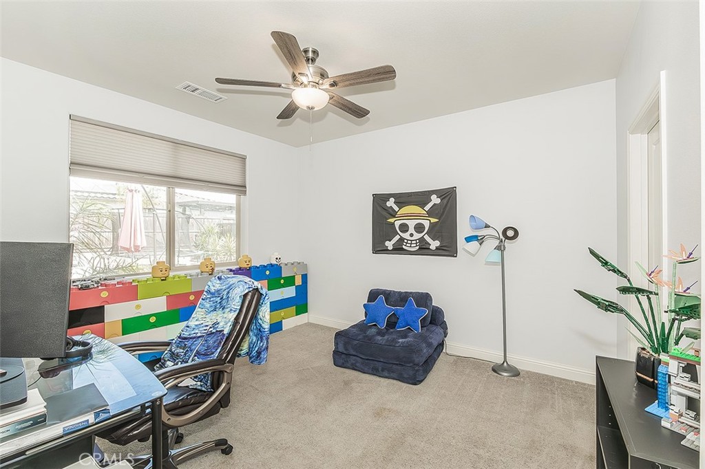 877 Treasure Hills, Madera, CA 93636