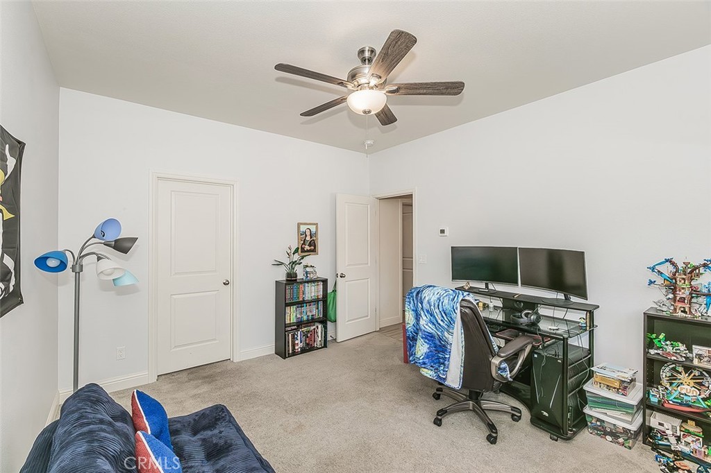 877 Treasure Hills, Madera, CA 93636