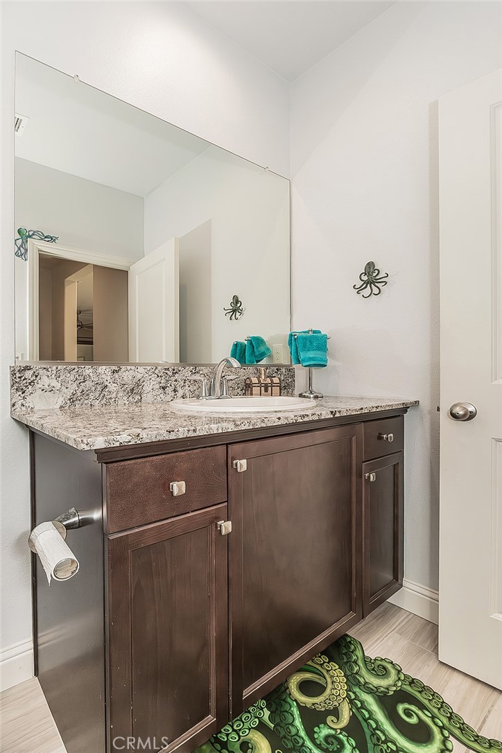 877 Treasure Hills, Madera, CA 93636