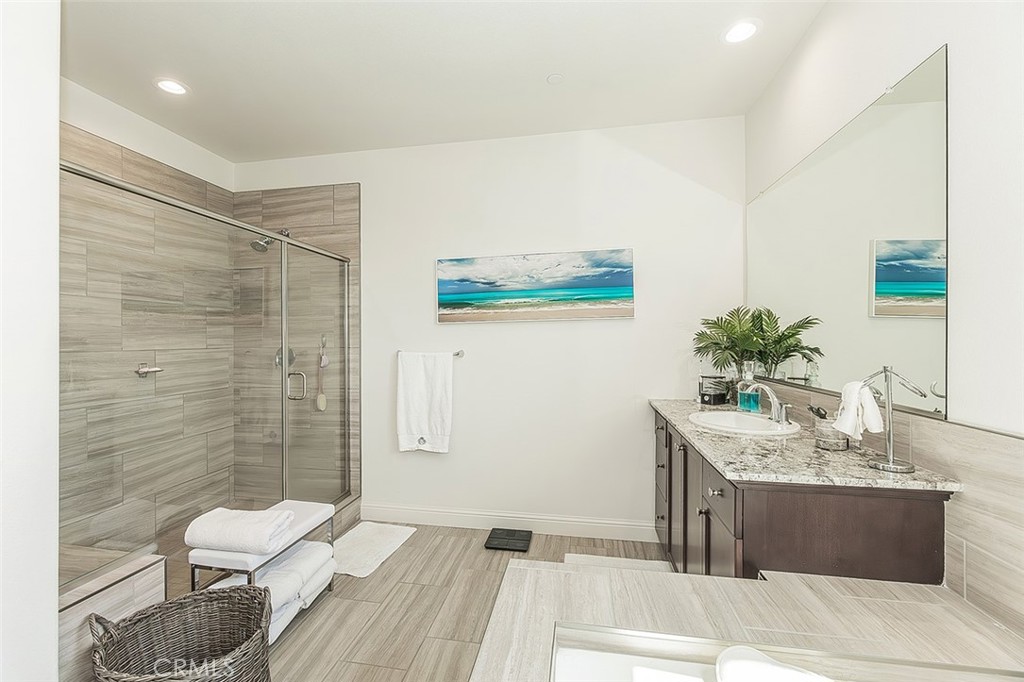 877 Treasure Hills, Madera, CA 93636