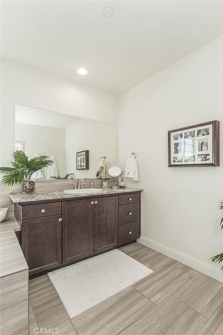 877 Treasure Hills, Madera, CA 93636