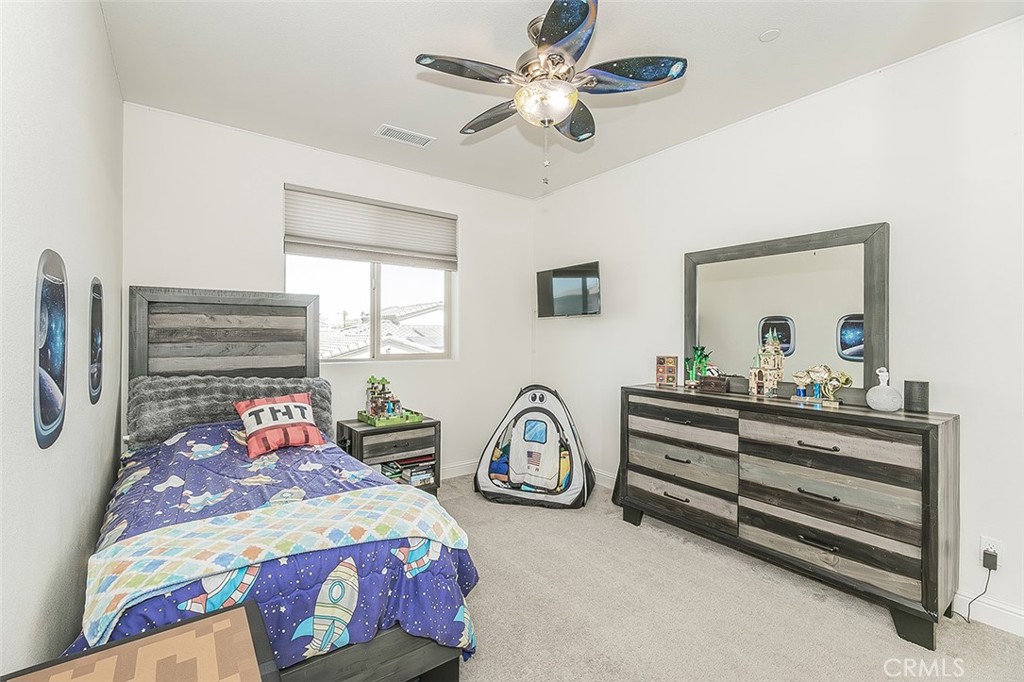 877 Treasure Hills, Madera, CA 93636