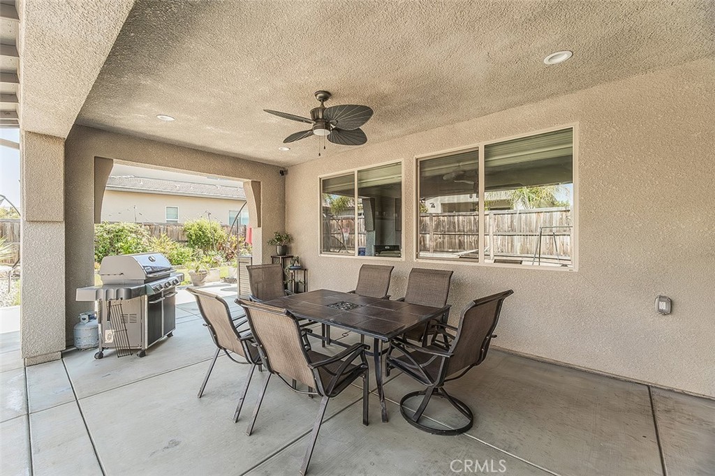 877 Treasure Hills, Madera, CA 93636