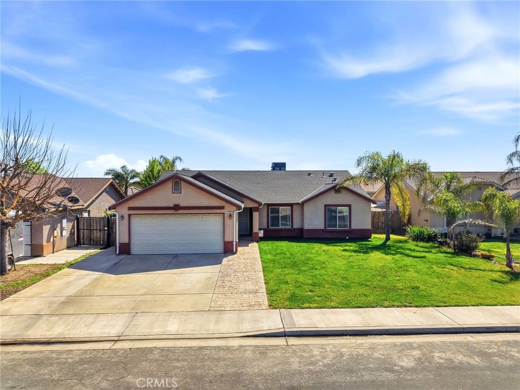 1849 W Spring Crest, Hanford, CA 93230