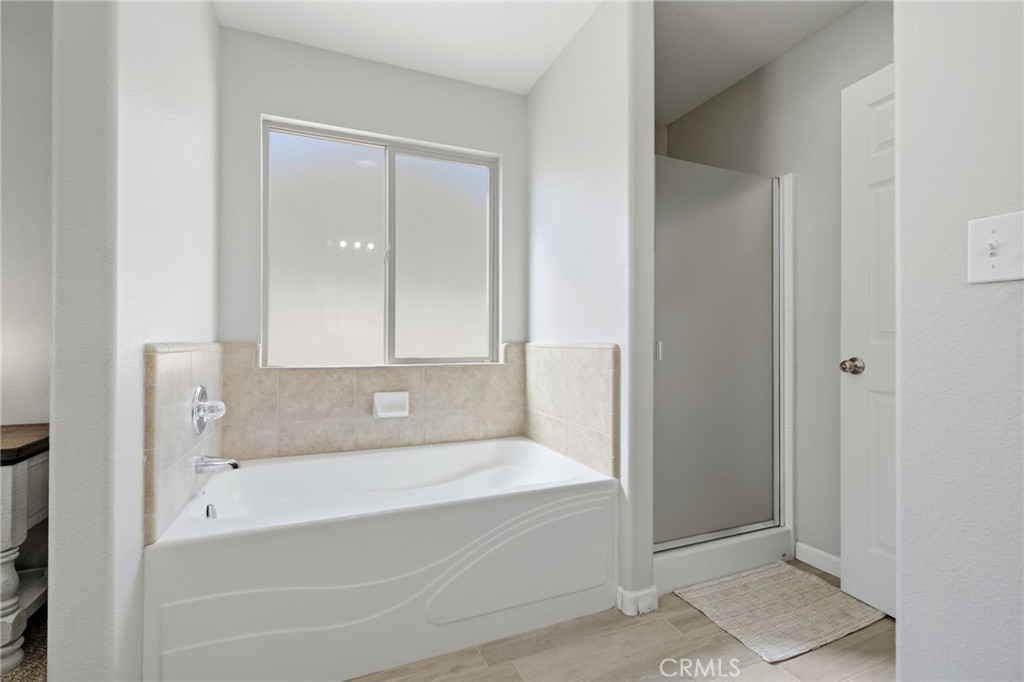 1849 W Spring Crest, Hanford, CA 93230