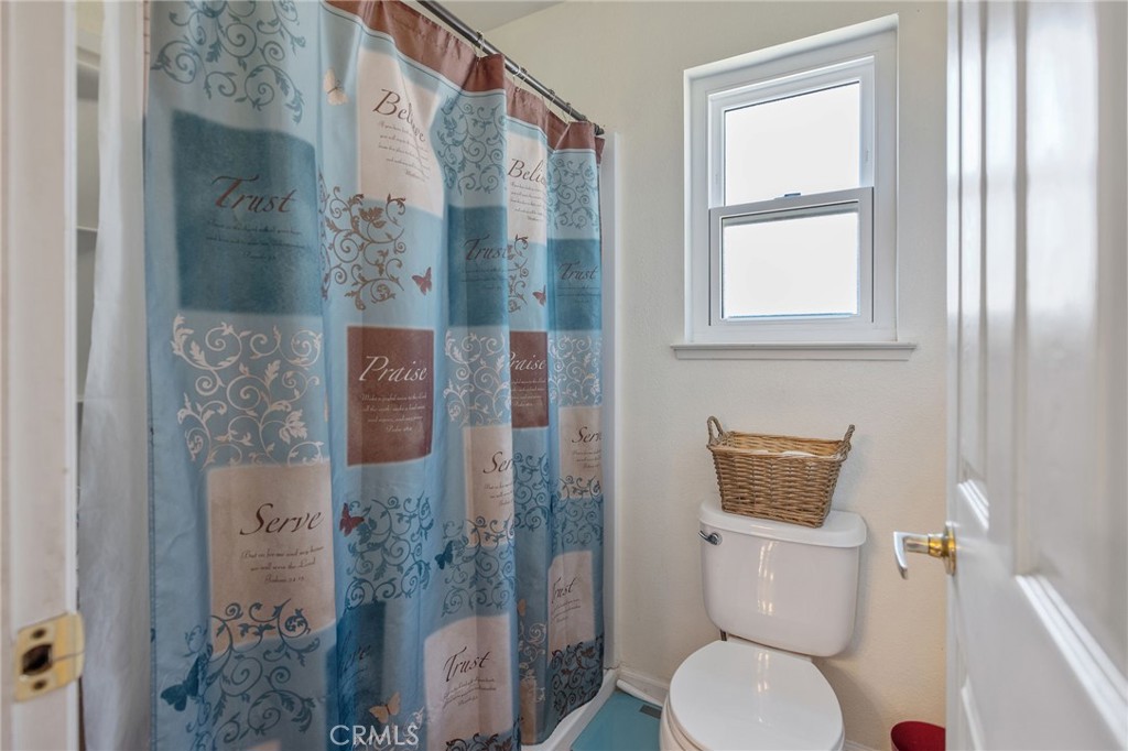 517 Tucker Ave, Sanger, CA 93657