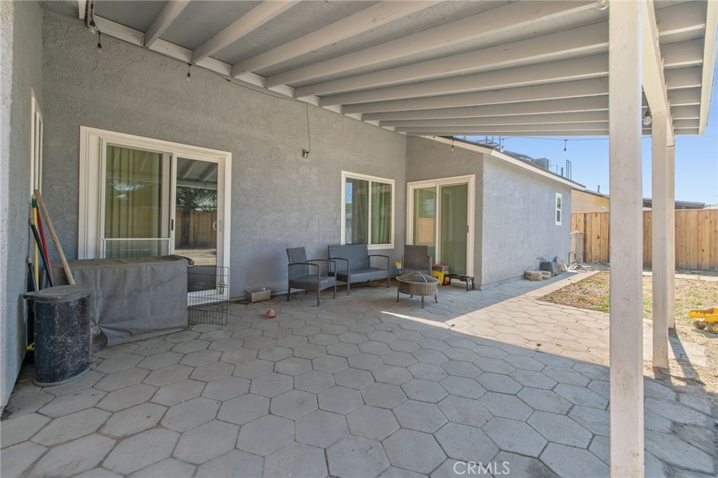517 Tucker Ave, Sanger, CA 93657