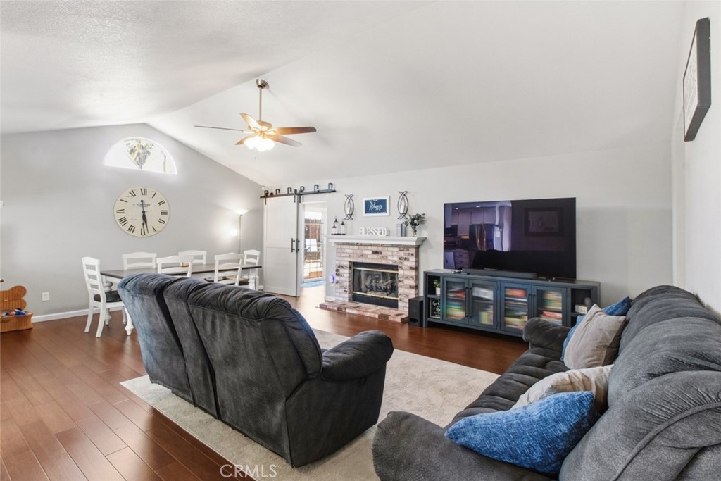 2588 Foxwood Ct, Oakdale, CA 95361