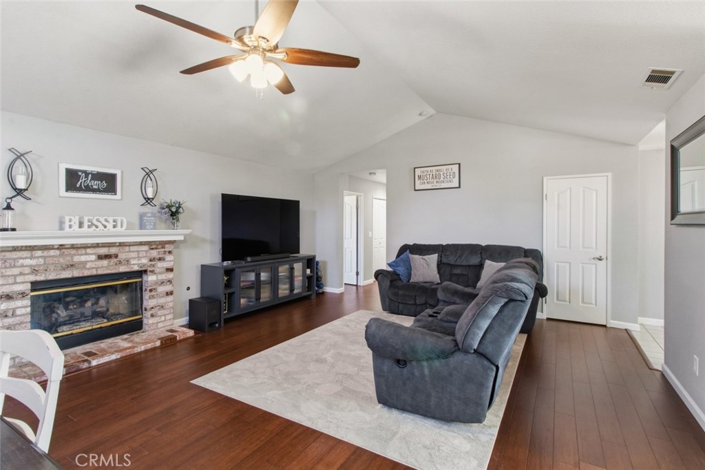 2588 Foxwood Ct, Oakdale, CA 95361