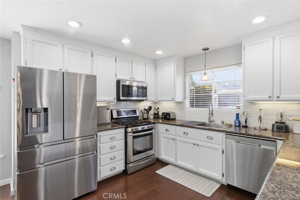 2588 Foxwood Ct, Oakdale, CA 95361