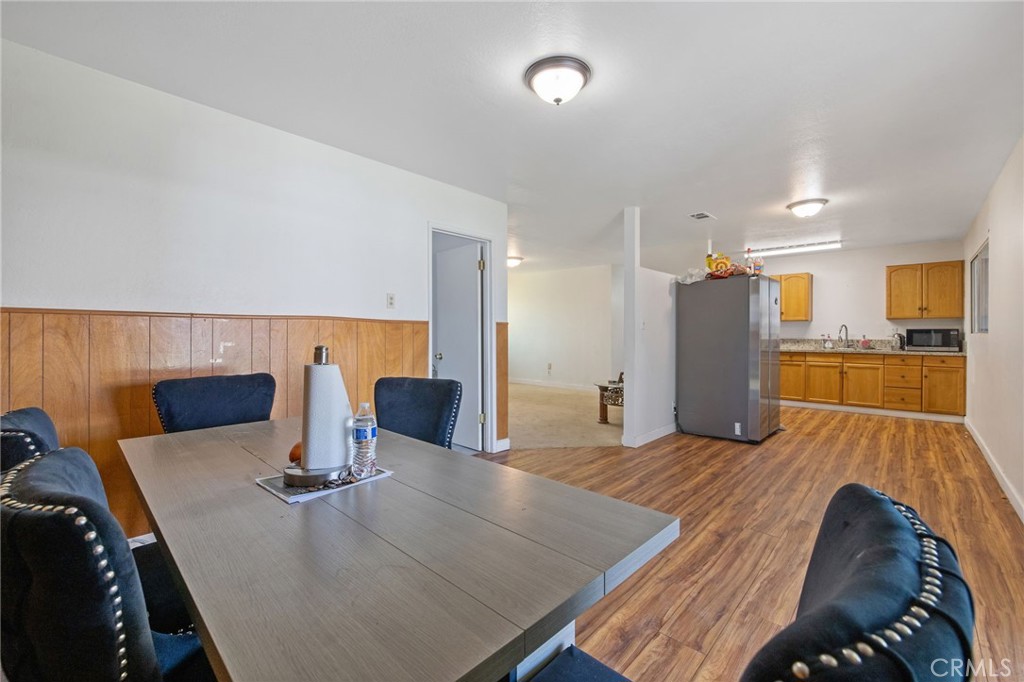 10840 Beverly Dr, Hanford, CA 93230