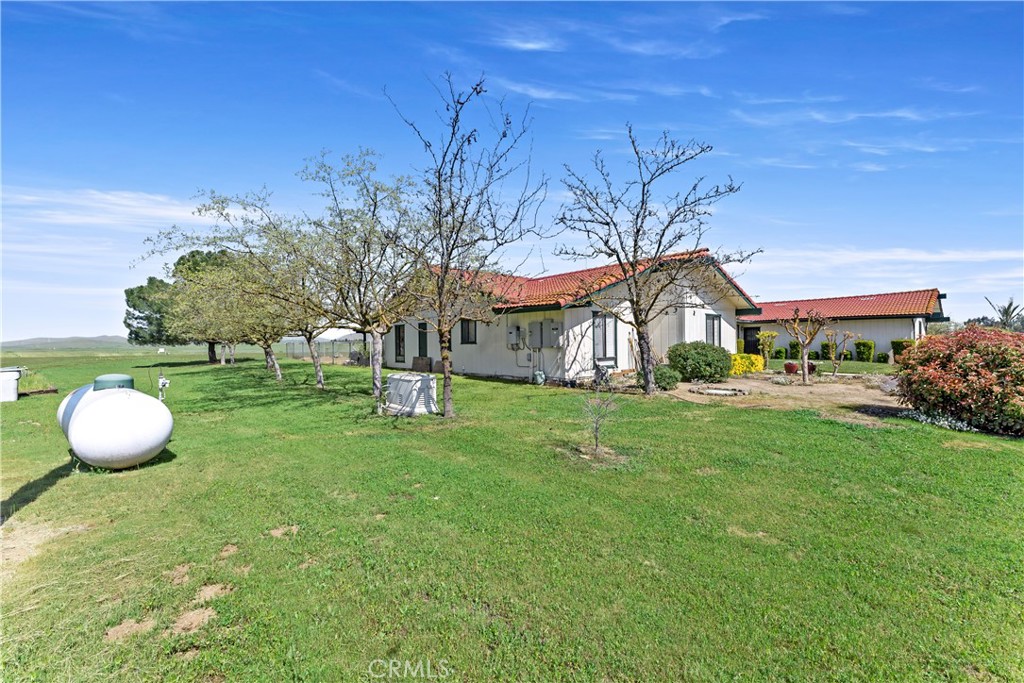 4776 Stetson, Clovis, CA 93619