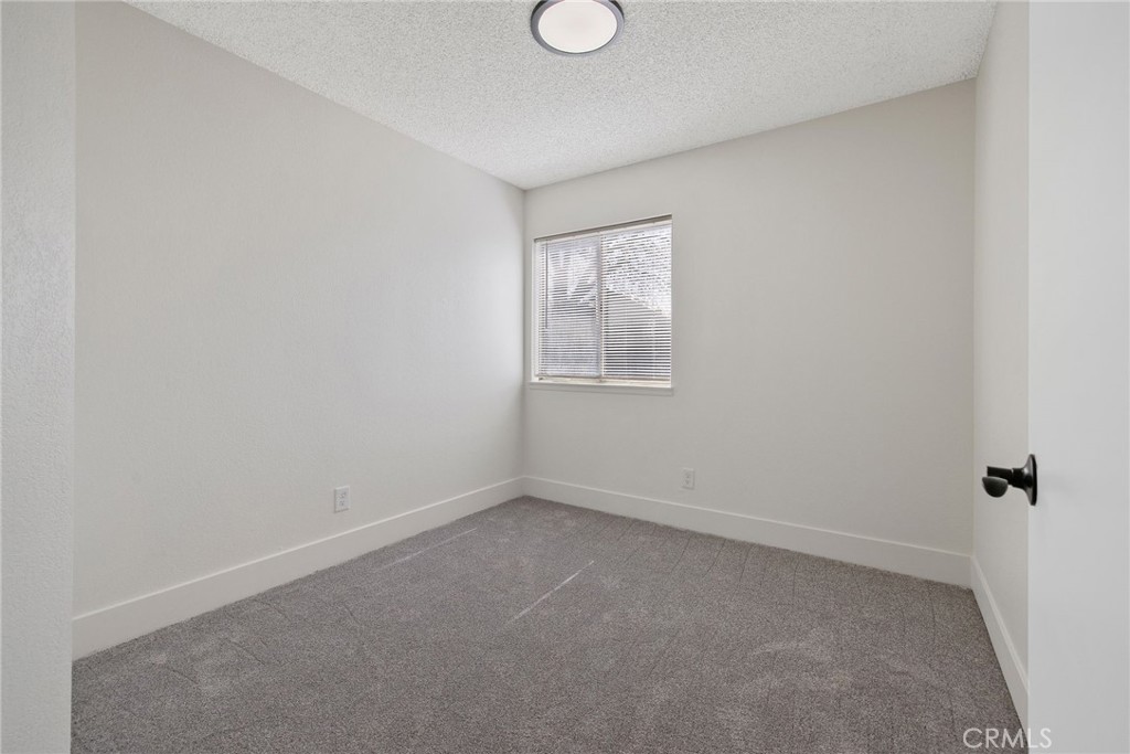 1171 State St, Hanford, CA 93230