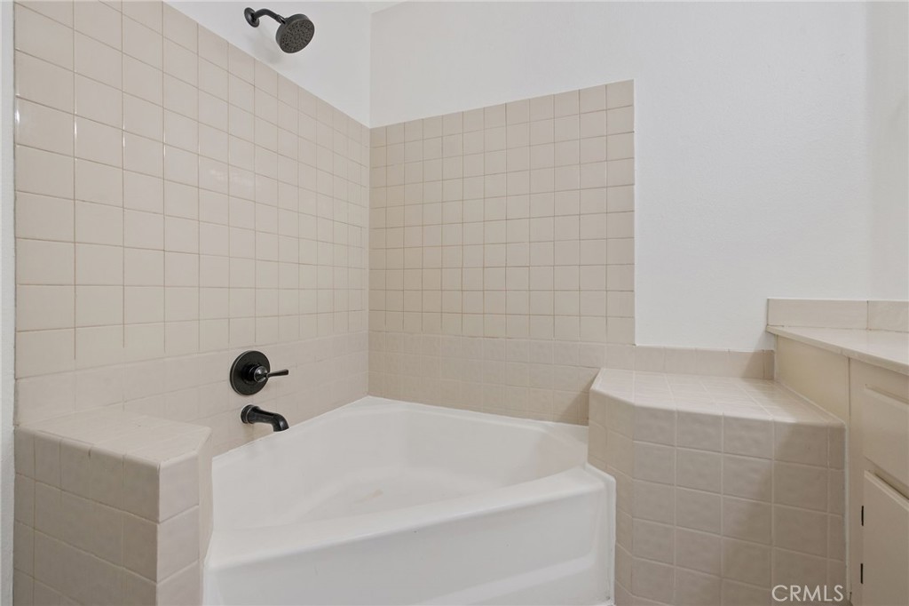 1171 State St, Hanford, CA 93230